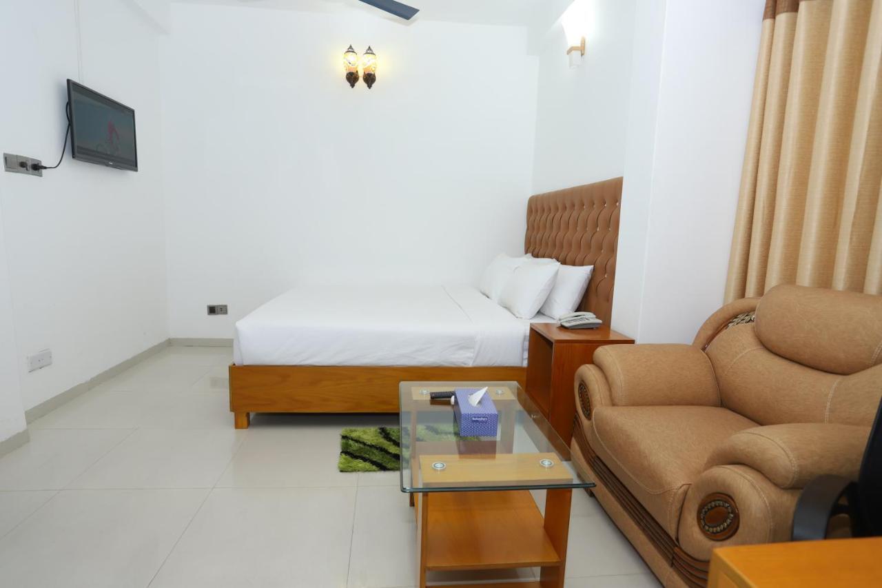 Hotel Blue Castle Dhaka Exterior foto